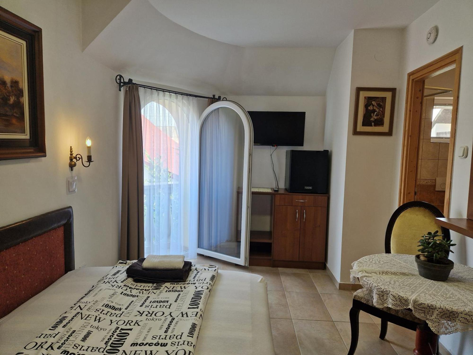 Hotel Andrea Panzió Keszthely Habitación foto